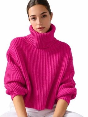 Babaton⭐️Guell Pink Sweater♥️EUC